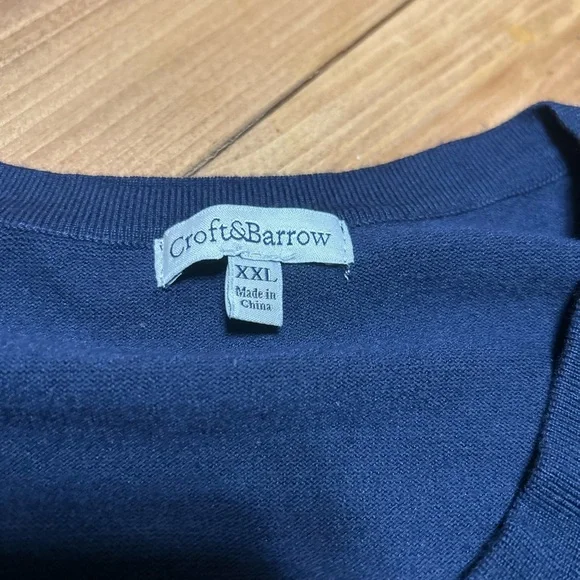 Croft & Barrow Navy Blue Sweater - Picture 3 of 12